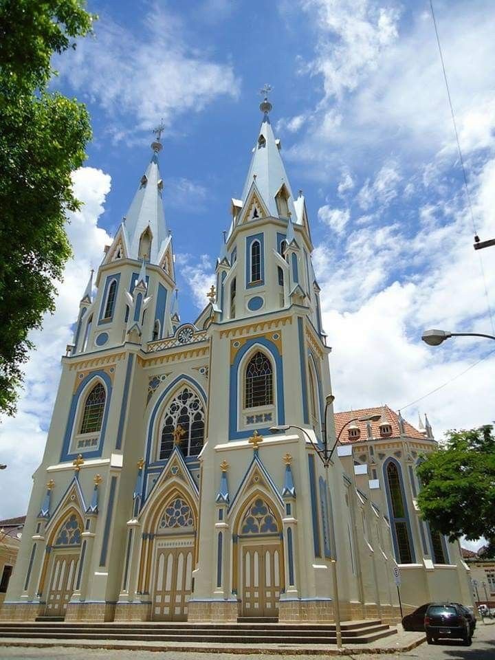 Igreja Matriz de São Sebastião — Ponte Nova, MG